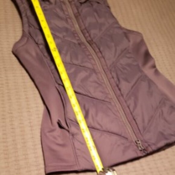 Athleta Rockridge Primaloft Vest, Size MEDIUM, Purple - Picture 11 of 13